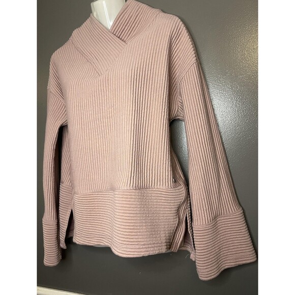 Tahari Sport Sweater Womens Small Pink Ribbed Shawl Collar Bell Sleeve Pullover - Picture 3 of 6